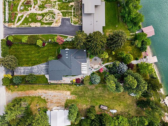 4th image of 207 Birch Banks Rd