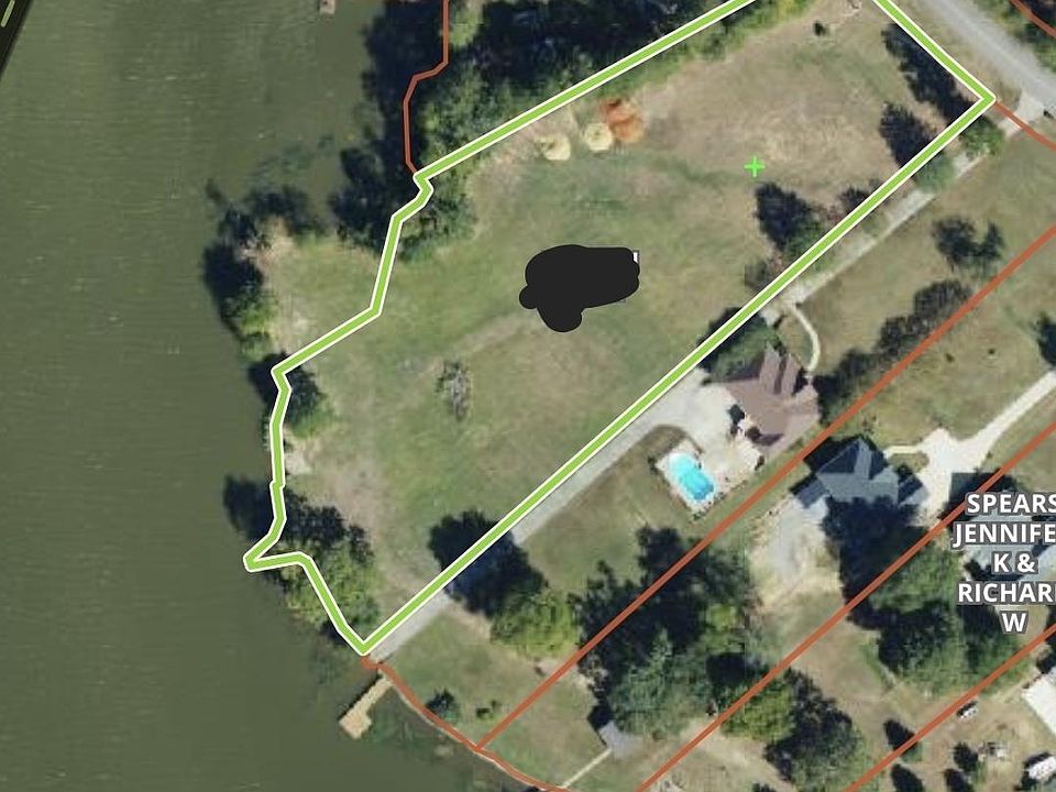 1st image of 624 Riddles Bend Rd