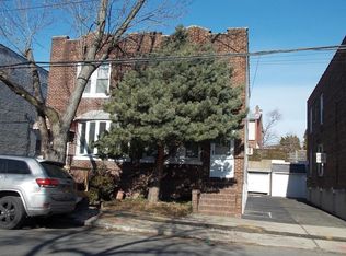 7317 69th Rd, Middle Village, NY 11379
