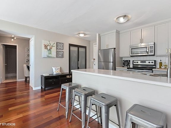 4th image of 3600 N Lake Shore Dr APT 2105