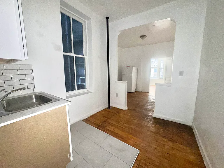 305 E 109th St #1 — Photo 15