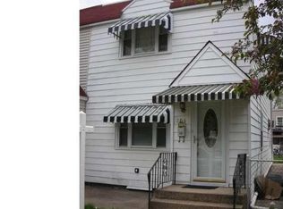 206 Jackson St, Bristol, PA