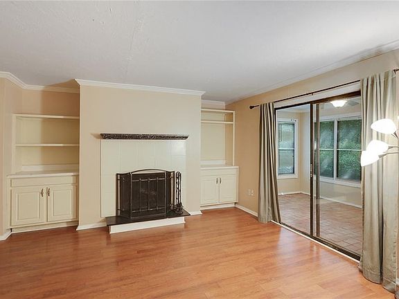 3rd image of 310 Smokerise Cir SE #310