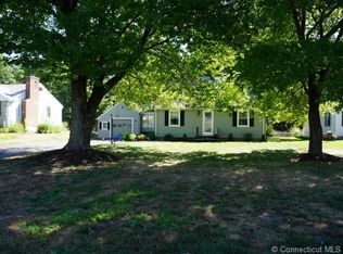 12 Jester Pl, Plainville, CT 06062