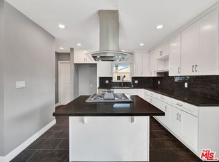 4004 2nd Ave, Los Angeles, CA 90008