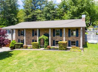 734 Greengate Rd, Kingsport, TN 37663