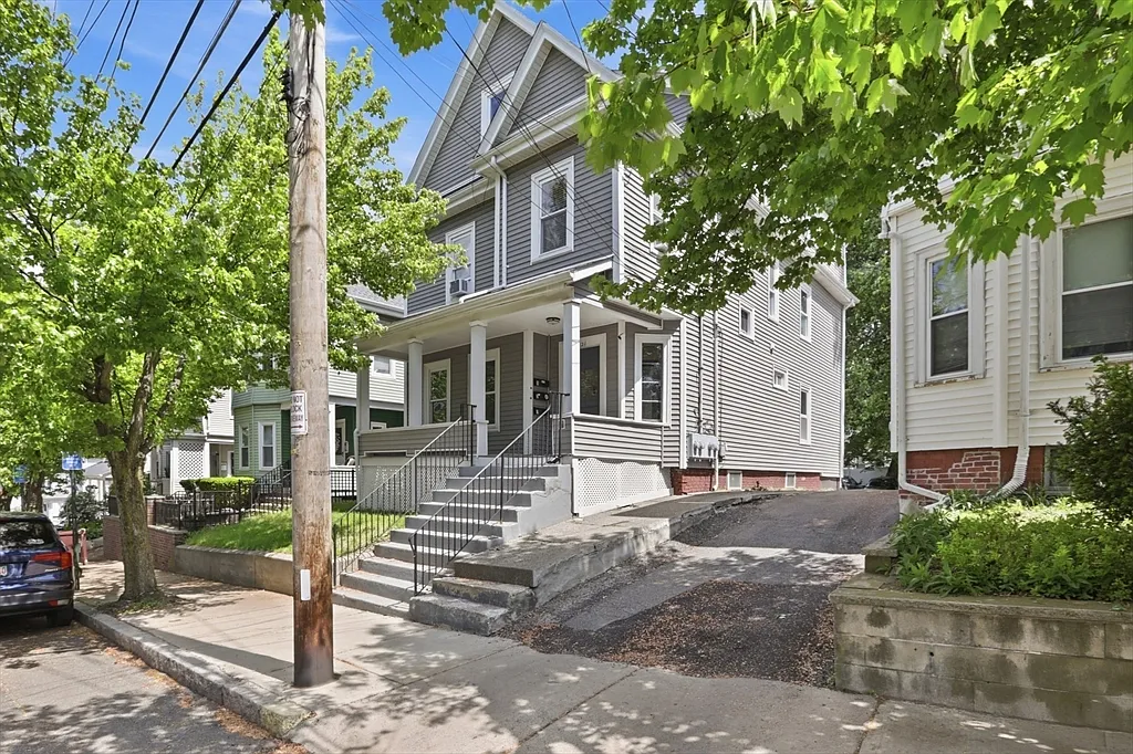 Building Photo - 121 Glendale St #1