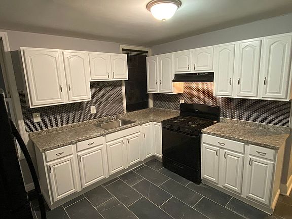 2nd image of 798 S 13th Street # Fl 1ST