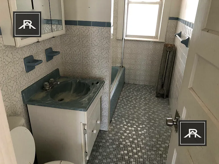 1903 Beacon St #2F — Photo 11