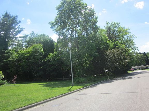 4th image of 3863 Mayfield Dr