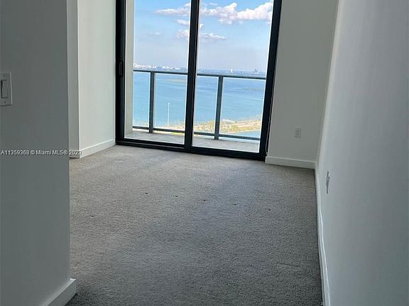 4th image of 501 NE 31st St Unit 3106