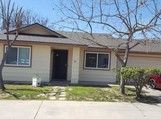 760 W Nevada Cir, Tulare, CA 93274