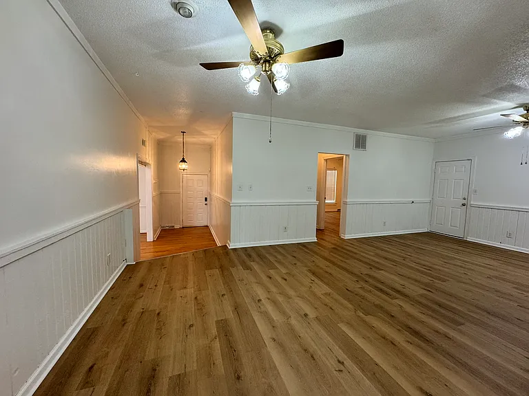5121 W Wendover Ave — Photo 4
