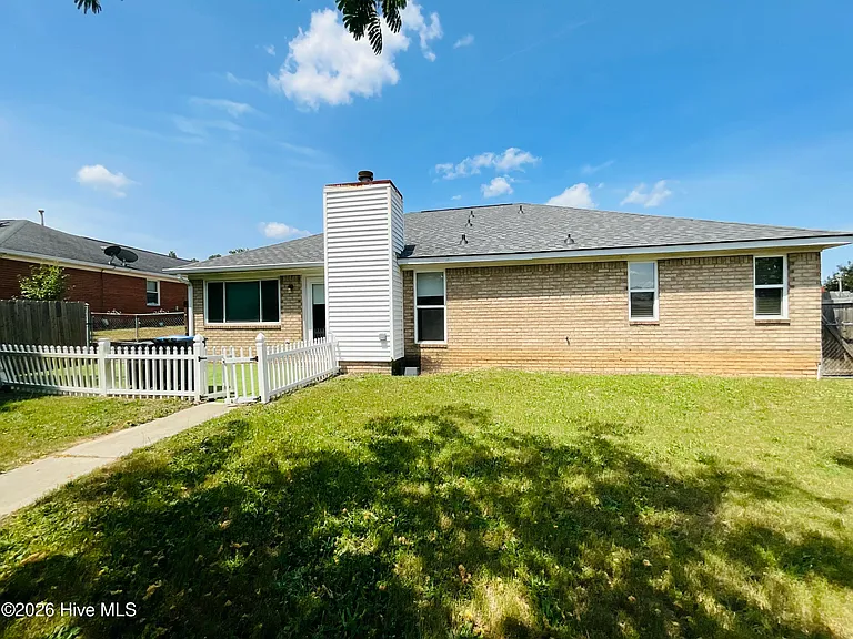 2214 Pepperidge Dr — Photo 26