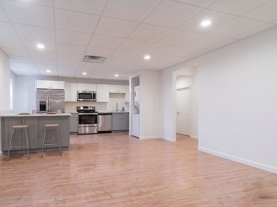 1st image of 850 Grand Ave #104A