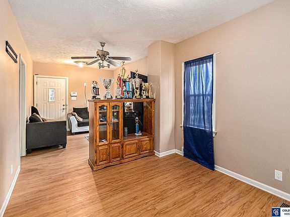 5th image of 5219 S 32nd St