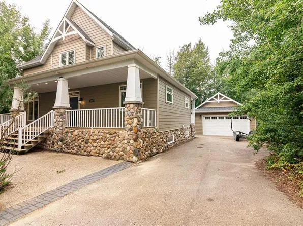 244 NE Canal St, Rural Ponoka County, AB T4L 2N3