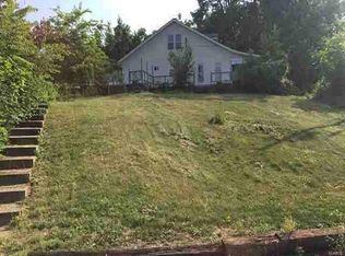 202 Brownsmill Rd, Elsberry, MO 63343