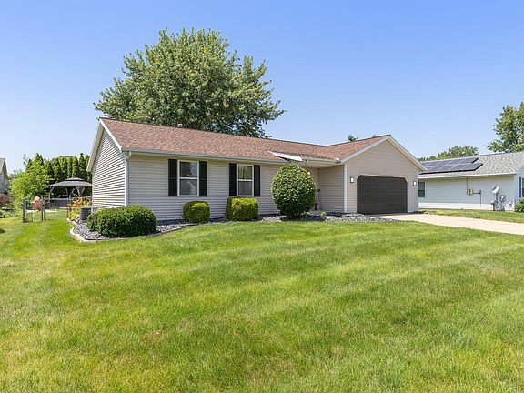 2nd image of 4815 Sweet Cherry Ln