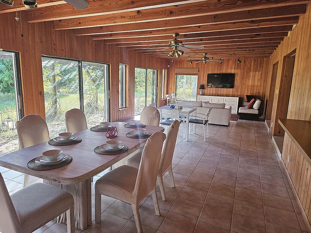 4 bed, 2.5 bath, 2814 sqft, $4,500 — Photo 3