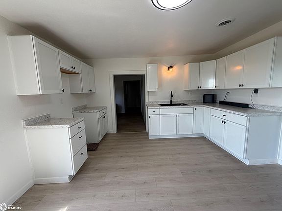 4th image of 1218 Eagle Ave