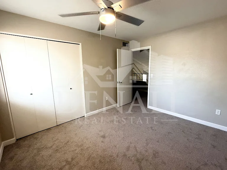 1529 E Edgewater Dr — Photo 20