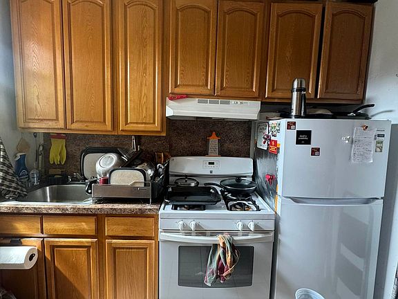 4th image of 105 Winthrop St APT 4D