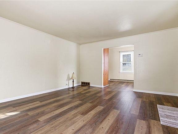 4th image of 1198 Morgan Rd