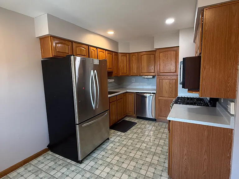 10211 Ambridge Pl — Photo 9