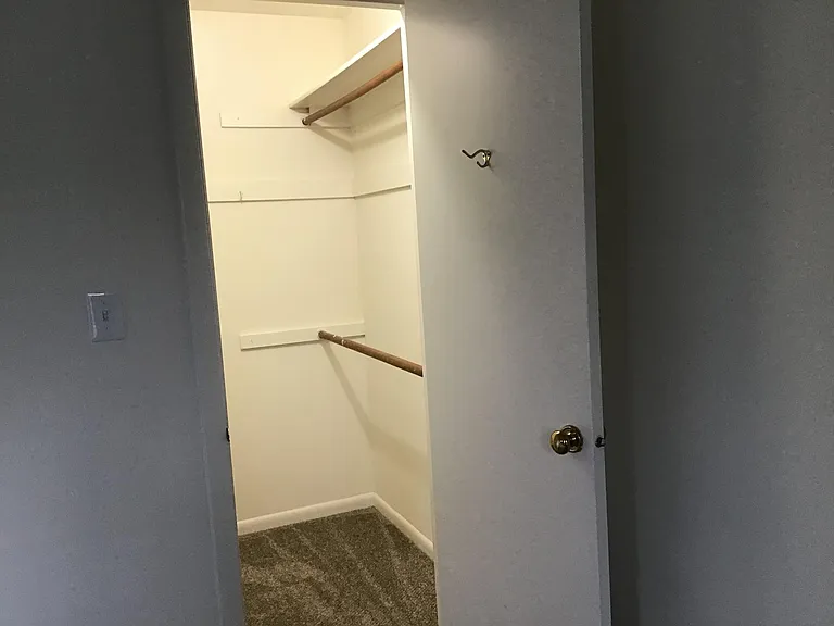 5802 Edith Ct — Photo 13