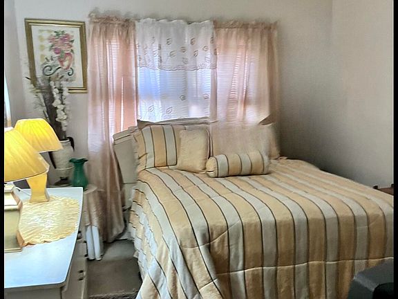 5th image of 396 Ege Avenue