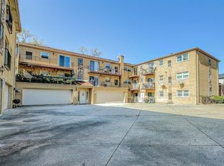 3207 N Pontiac Ave APT 3W, Chicago, IL