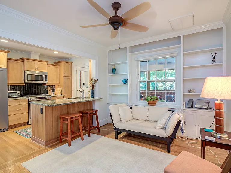 Sitting room off of kitchen.