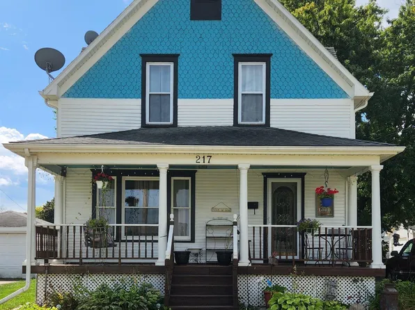 217 12th St SE, Mason City, IA 50401