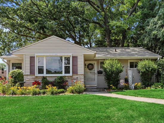 4614 Harding ROAD, Kenosha, WI 53142