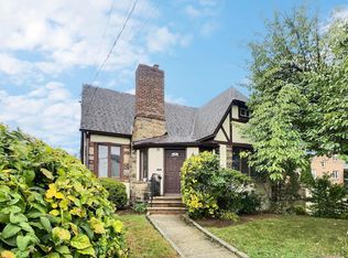 72 Gibson Pl, Yonkers, NY 10705