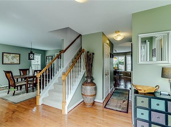 5th image of 6928 Dartmouth Ave