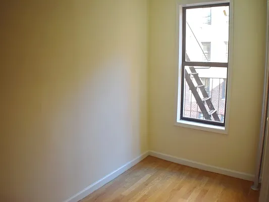 Rented by Sotheby's International Realty | media 13