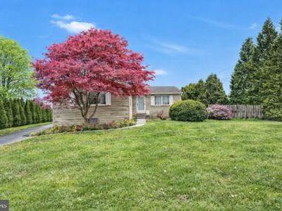 1892 Weavertown Rd, Douglassville, PA, 19518