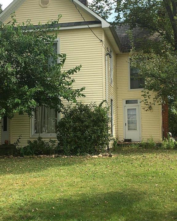 2nd image of 827 Co 218 Rd