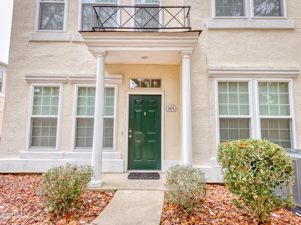 2252 Beach Dr APT 801, Gulfport, MS 39507