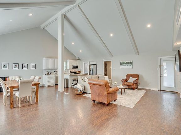 4th image of 3249 Chapel Downs Dr