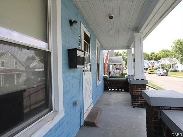 2nd image of 224 S Harbine Ave