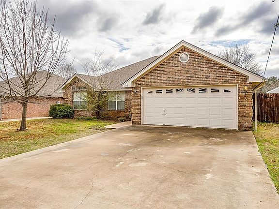 3rd image of 1505 Misty Meadow Dr