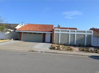 9922 Cornerbrook Dr, Huntington Beach, CA 92646