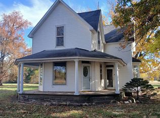 101 County Road 1890 N, West Salem, IL 62476