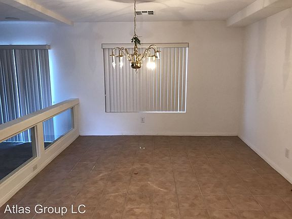 4th image of 954 Socorro Song Ln