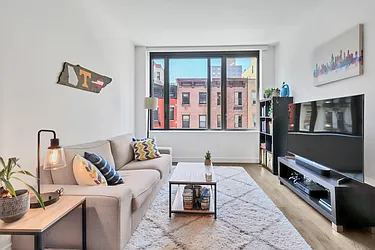 Rented by BARNES New York