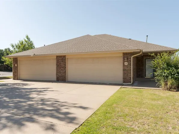 10 NW 156th St #10, Edmond, OK 73013
