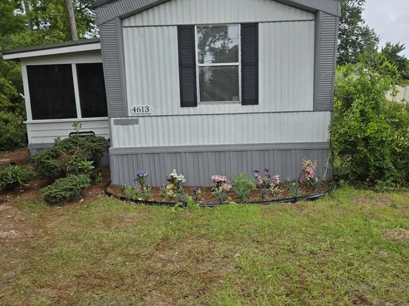 4613 Oak Crest Drive SE, Southport, NC 28461